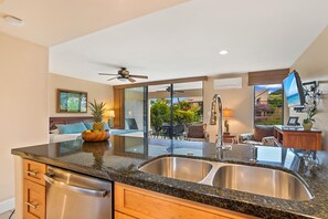 Ekahi 48B Garden View Studio (742)