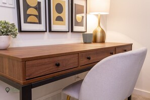 Desk workspace seating with lamp lighting
