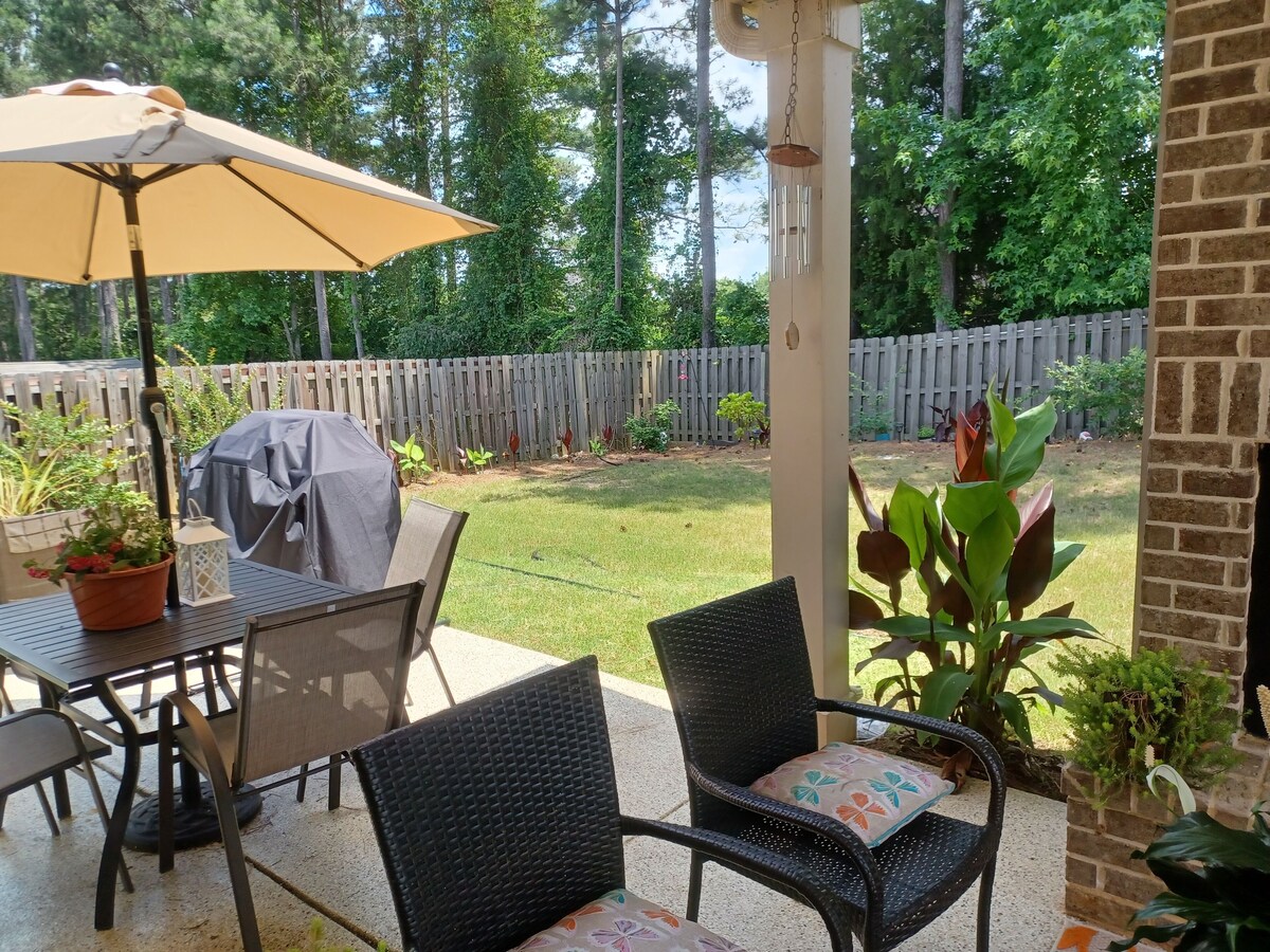 Cozy home, perfect get away location for the Masters’ Tournament guest