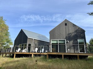 Cabin 14 (spring/summer)