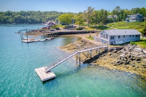 House w/ private dock and float