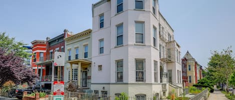 Washington, D.C., Vacation Rental | 2BR | 1BA | Stairs Required | 1,800 Sq Ft