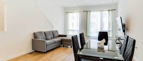 Philadelphia Vacation Rental | 3BR | 2.5BA | 2,300 Sq Ft | Stairs to Access