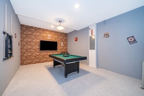 Spielezimmer