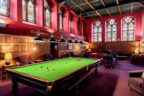 Fort Augustus Club Lounge with Pool and Snooker