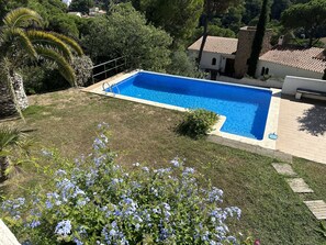 Villa 900 mts from the beach. 6 p. Private pool and garden. Porch. Wifi. Pals.