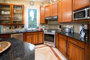 Fully Stocked Kitchen