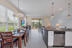 1447RetreatCir,SilverCreek_05