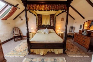 King size four poster bed