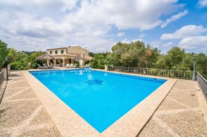 Luxury experience in Mallorca, finca close to the beach