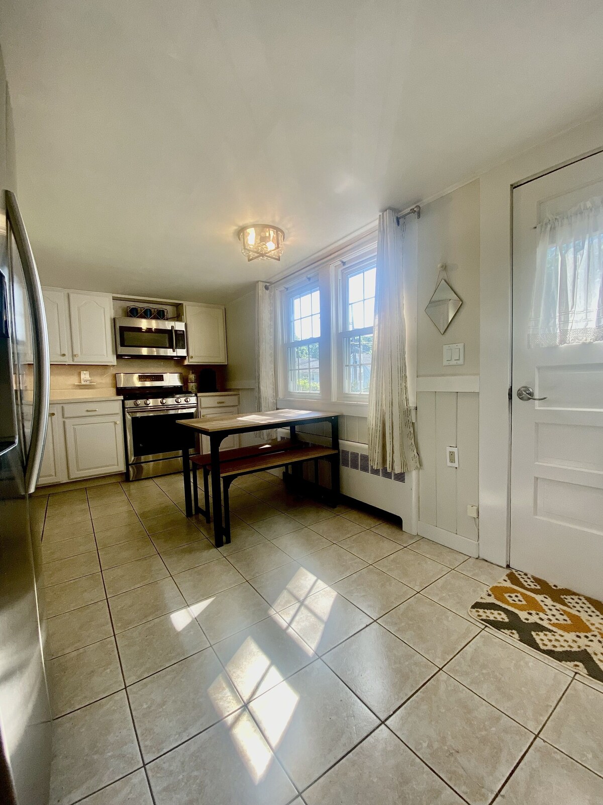 Charming 1870s Home Near Beaches and Casinos