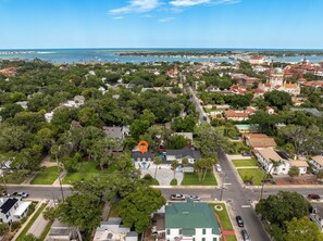 Just a 5-8 minute walk from the Heart of Downtown and famous St George Street