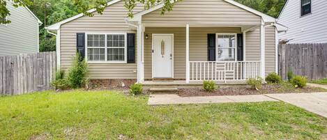 Durham Vacation Rental | 3BR | 2BA | Steps Required to Enter | 1,292 Sq Ft