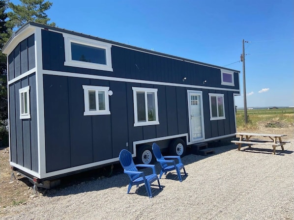 Welcome to Tiny Timber House! Your cozy getaway awaits!