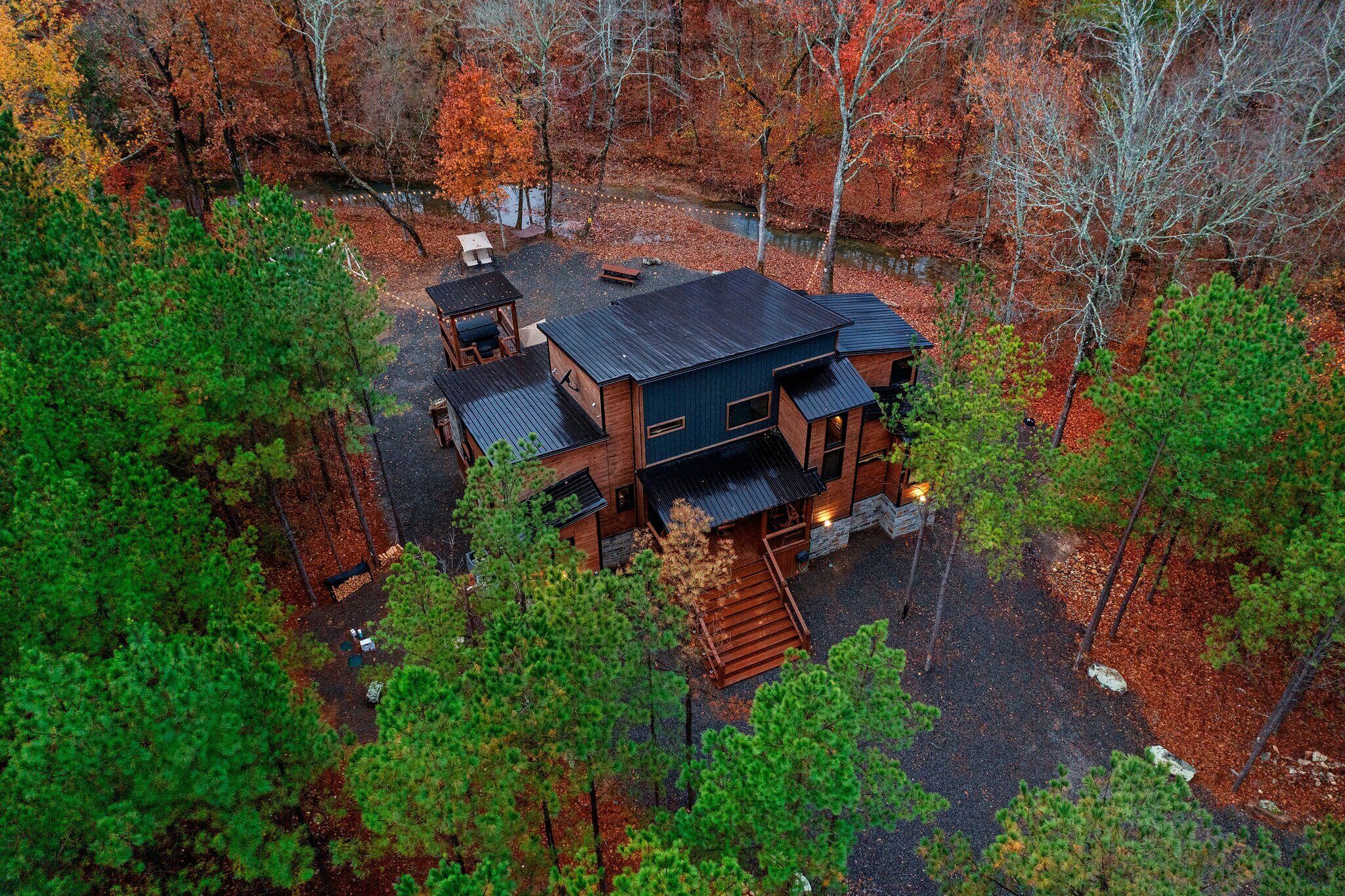 Moose Mansion, EV Outlet, swing set, hot tub - Broken Bow | Vrbo Moose Mansion, EV Outlet, swing set, hot tub - Broken Bow | Vrbo