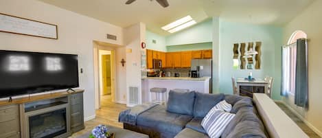 Lake Havasu City Vacation Rental | 1BR | 1BA | Stairs Required | 700 Sq Ft