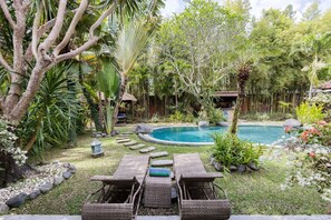 Villa Permata Art - Relax and Rejuvenate in a Serene Umalas Villa (1080)