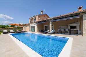 Ferienhaus kroatien istrien mit pool