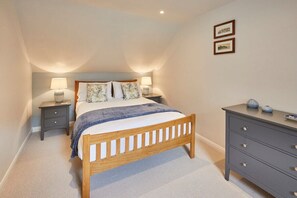 Breckon Cottage, Whitby - Host & Stay