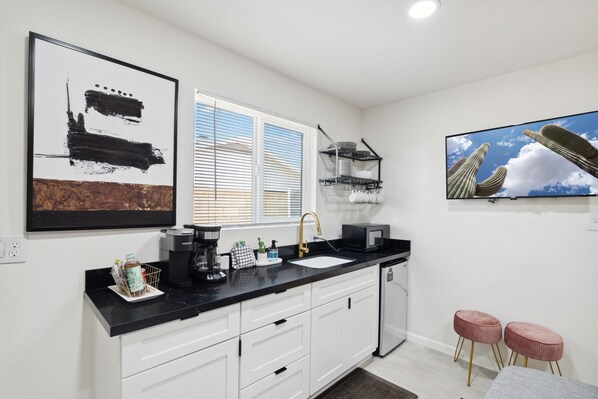 Cook up your meals in this fully stocked kitchenette!