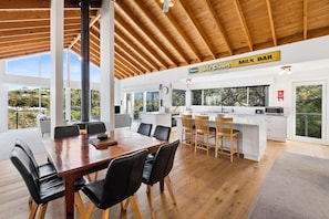 Dining/Kitchen
