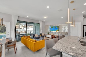 8900 Sydney ave, Windsor at Westside_05.jpg