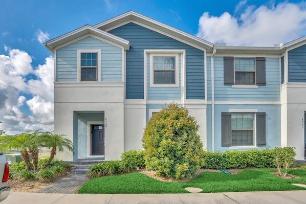 8900 Sydney ave, Windsor at Westside_01.jpg