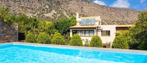 Beautiful villa with private pool, terrace, and garden