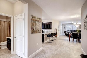 4329AC_Foyer