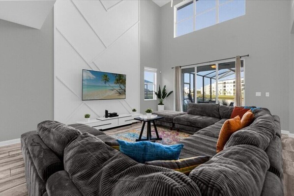 4735 Kings Castle Circle (2).jpg
