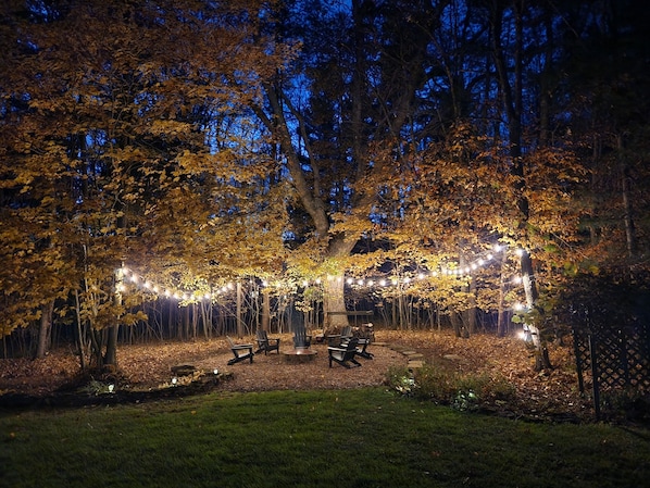 Enjoy sitting "fireside" by a cozy campfire. A great place to relax and unwind!