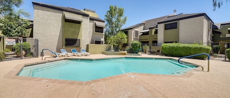 Phoenix Vacation Rental | 2BR | 2BA | 1,135 Sq Ft | Stairs Required