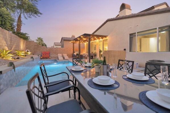 Luxury Desert Oasis 81