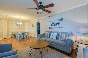 Spacious common area perfect for spending quality time with friends and family