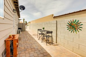 Patio | Gas Grill | Fire Pit