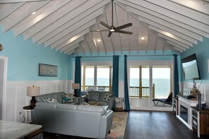 open floor plan, gulf views