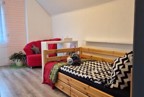 Ferienhaus Gratzl (85qm) mit Garten-Einzelzimmer