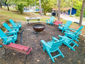 Resort Fire pit- we supply firewood!
