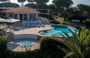 Building Exterior, Facilities, Pool, Spring, Summer