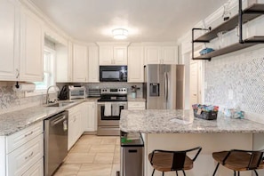 Full kitchen