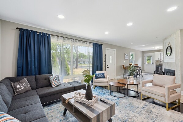 Furniture, Indoors, Living Room, Home Decor, Couch