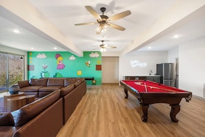 Spielezimmer