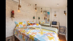 Discover peaceful serenity in this naturally-lit bedroom, where comfortable single beds and cozy linens ensure restful nights #pt #portugal #lisbon #peaceful #restfulnights #natuallight #comfort #cozy