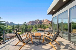 More views from the deck highlighting the views from the second story!