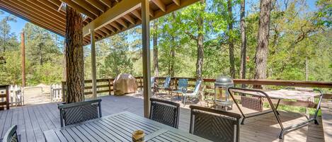 Prescott Vacation Rental | 2BR | 2BA | 1,305 Sq Ft | Stairs Required to Enter