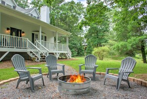 Sit back and relax around the fire pit!