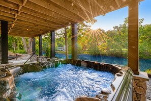 Baignoire à remous extérieure