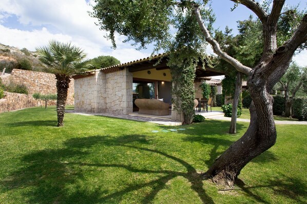 Activities, Building Exterior, Facilities, Spring, Summer