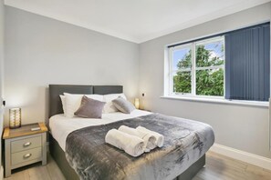 Cozy double-bed room perfect for a romantic getaway or solo adventure. Enjoy a peaceful night's sleep in this beautifully furnished space, complete with with comfort and convenience.