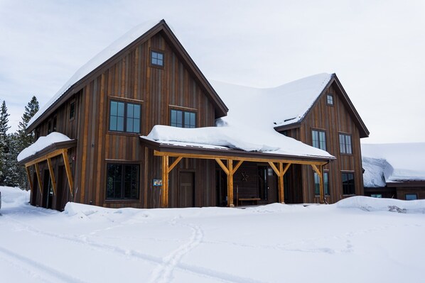 Perfect Snowy Mountain Retreat!